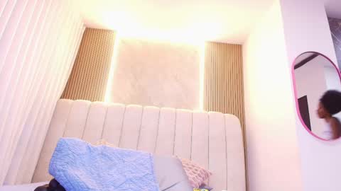 kataleya online show from 04/18/26, 07:18