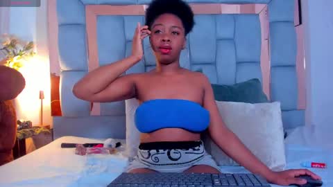 Snapshot of hazel_lanee chatting on 06/05/26, 05:36 hazel_lanee online show from 06/05/26, 05:36