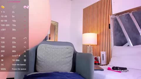  Hazel  online show from 12/19/24, 01:29