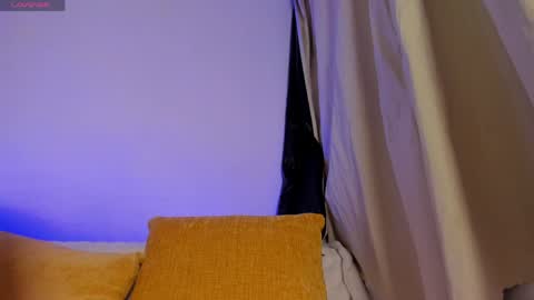 Snapshot of hazel_shy chatting on 04/10/26, 11:53 Im Hazel online show from 04/10/26, 11:53