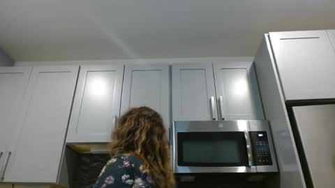 Hazel online show from 02/22/25, 12:05