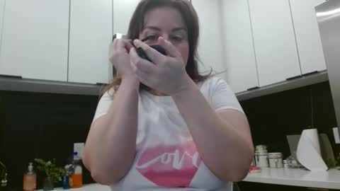 Hazel online show from 02/01/26, 02:48