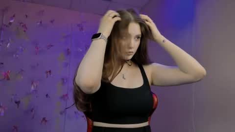 Snapshot of hazel_sullivan chatting on 05/22/26, 12:33 Hazel online show from 05/22/26, 12:33
