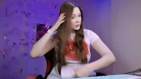 Hazel online show from 07/25/26, 08:23