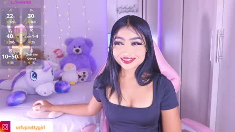 Snapshot of hazelbabee_ chatting on 05/30/26, 08:55 Lynn online show from 05/30/26, 08:55