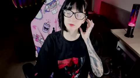 hazeltompson online show from 03/05/26, 12:23