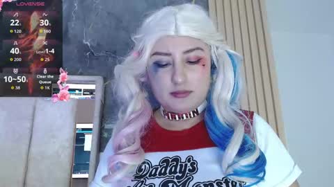 hazumi_tsu online show from 04/27/26, 10:19