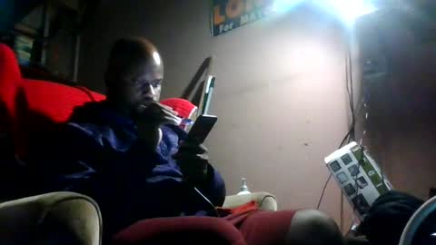 hbdj2164 online show from 10/03/25, 07:16