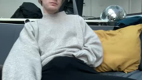 hchappel19 online show from 02/07/26, 03:38