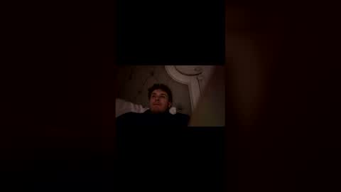 Snapshot of healthiest_cock chatting on 11/28/25, 05:43 healthiest_cock online show from 11/28/25, 05:43