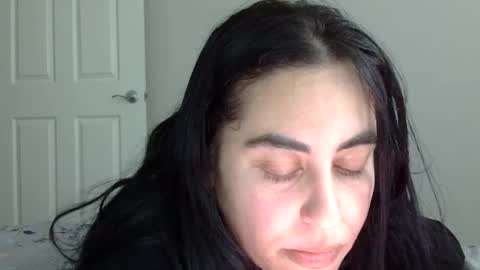 Snapshot of heatwavee chatting on 09/17/25, 07:48 heatwavee online show from 09/17/25, 07:48