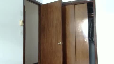 heatwavee online show from 12/04/25, 06:16