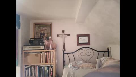 Snapshot of heaven_07 chatting on 02/03/26, 06:57 heaven_07 online show from 02/03/26, 06:57