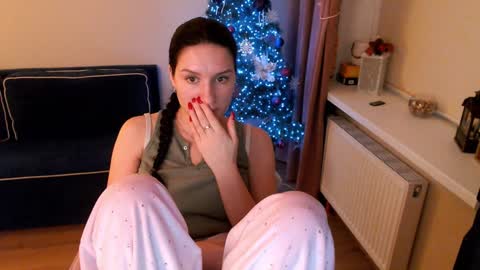 Heaven girl online show from 01/23/25, 05:42