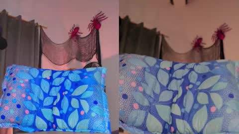 Snapshot of heaven_puertas chatting on 10/25/25, 05:48 heaven_puertas online show from 10/25/25, 05:48