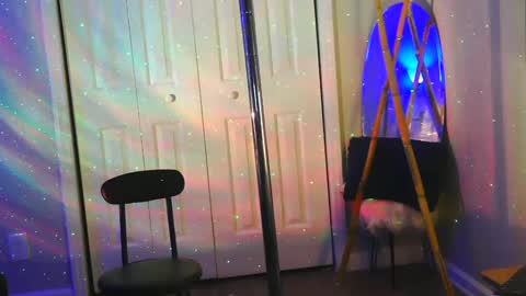 Heavenllyy online show from 10/04/25, 01:58