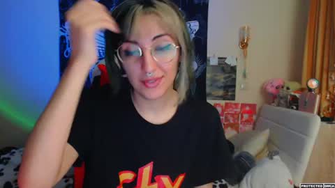 Snapshot of heavenlycreature chatting on 04/01/26, 12:00 Diana online show from 04/01/26, 12:00