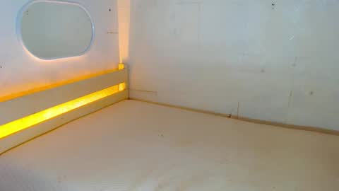 Snapshot of heavenlypleasurexx chatting on 01/16/25, 11:16 HEAVEN online show from 01/16/25, 11:16