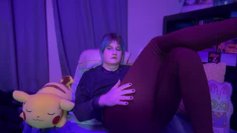 Snapshot of heavensentttt chatting on 12/12/24, 09:30 Saoirse online show from 12/12/24, 09:30