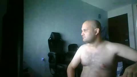 Heavy Rebell online show from 12/23/25, 04:21