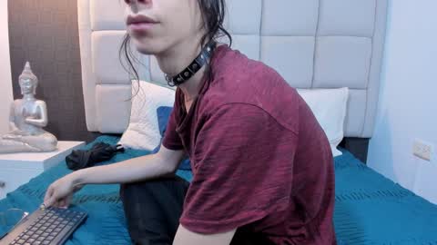 Snapshot of hecate1_ chatting on 01/29/25, 07:22 Keira Hecate online show from 01/29/25, 07:22