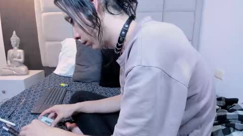 Snapshot of hecate1_ chatting on 02/12/25, 07:45 Keira Hecate online show from 02/12/25, 07:45