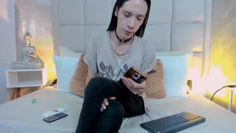 Snapshot of hecate1_ chatting on 09/12/25, 07:47 Keira Hecate online show from 09/12/25, 07:47