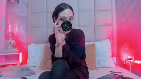 Keira Hecate online show from 11/27/25, 08:11