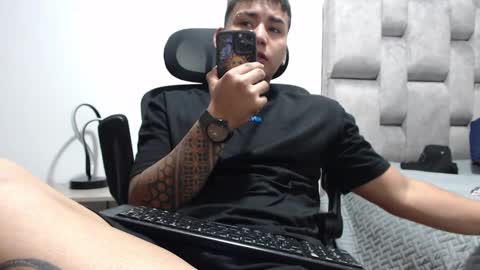  18 online show from 01/28/25, 01:38