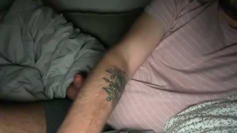 Snapshot of heddy2301 chatting on 09/15/25, 06:02 heddy2301 online show from 09/15/25, 06:02