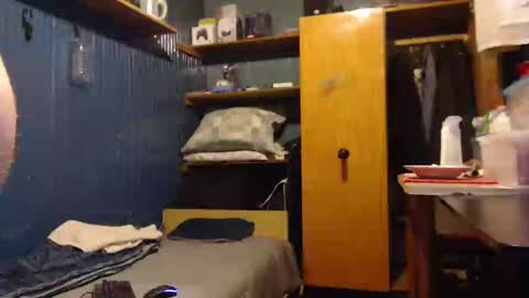 Snapshot of hedonista67 chatting on 02/04/25, 05:45 hedonista67 online show from 02/04/25, 05:45