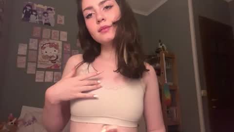 Snapshot of hedwiggrossberg chatting on 12/13/25, 07:53 Sarah online show from 12/13/25, 07:53