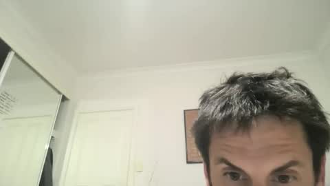 Snapshot of heff1169 chatting on 10/04/25, 03:43 heff1169 online show from 10/04/25, 03:43