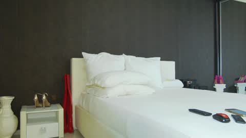 Helen online show from 12/28/24, 01:39