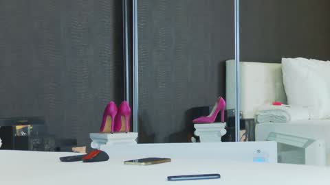 Helen online show from 01/27/25, 12:22