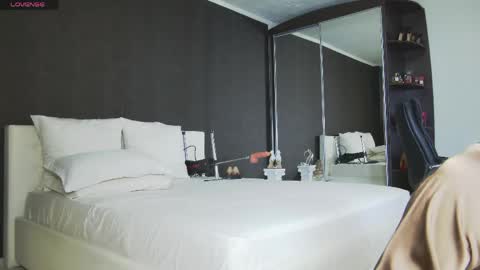 Helen online show from 03/20/26, 11:59