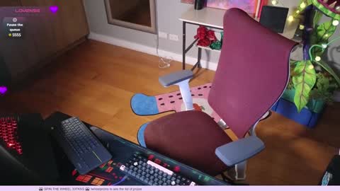 Heidi brunette Foxy red head and Carrie blondie online show from 01/14/25, 10:17