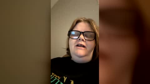 Snapshot of heidimackey2 chatting on 04/17/26, 03:04 heidimackey2 online show from 04/17/26, 03:04