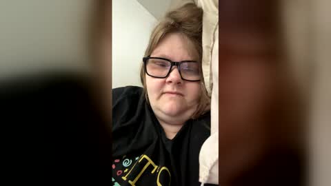 Snapshot of heidimackey2 chatting on 04/18/26, 09:57 heidimackey2 online show from 04/18/26, 09:57