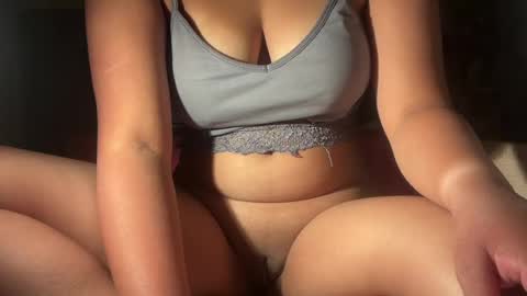 heidirose256 online show from 07/27/26, 11:01