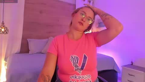 ANTARA REY online show from 04/01/26, 12:17