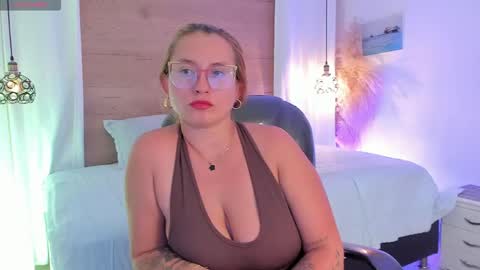 ANTARA REY online show from 04/21/26, 07:17