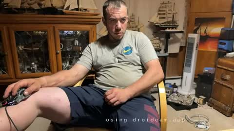 Snapshot of heisherrmann chatting on 05/05/26, 04:42 xxScubaStevexx online show from 05/05/26, 04:42