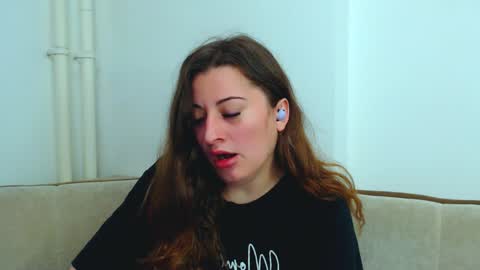 helen_adams_ online show from 12/20/24, 05:04