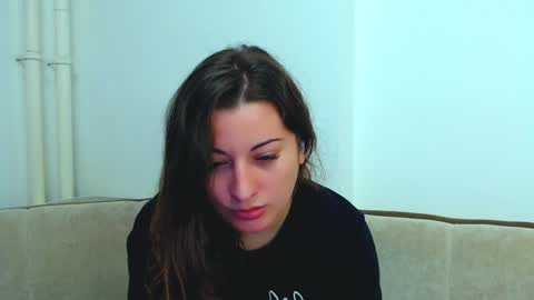 helen_adams_ online show from 01/05/25, 07:07