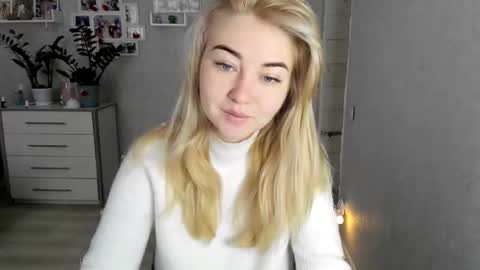 Helen sven online show from 12/05/25, 07:06