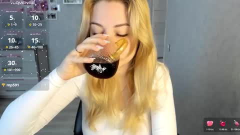 Helen sven online show from 03/14/26, 05:02