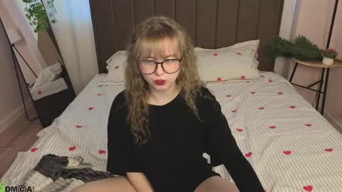 Helen Carson online show from 04/22/26, 01:08