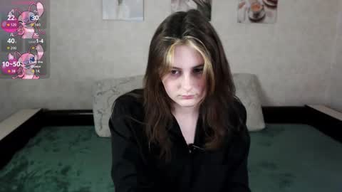  MY NAME IS HELEN WELCOME TO MY ROOM online show from 02/04/26, 04:29