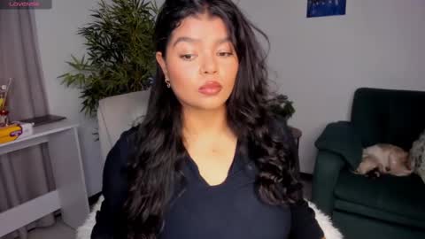 helen_miller online show from 03/11/25, 10:42